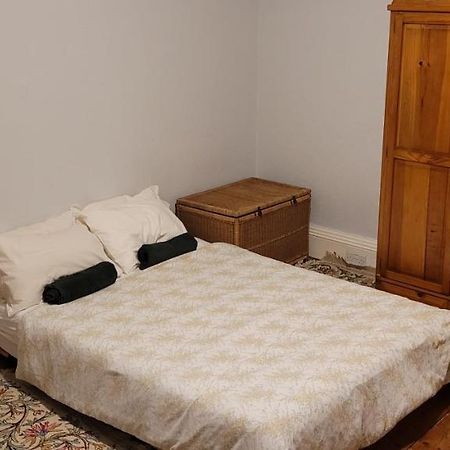 City Centre Flat - Sleep Upto 4 Edimburgo Esterno foto