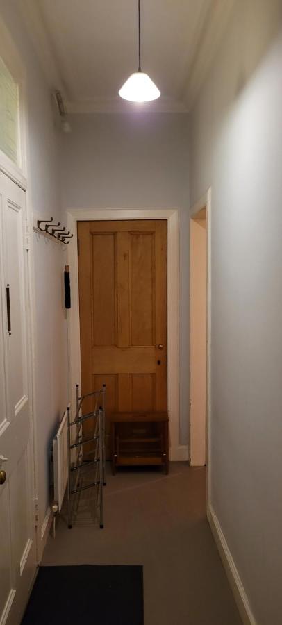 City Centre Flat - Sleep Upto 4 Edimburgo Esterno foto