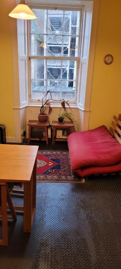 City Centre Flat - Sleep Upto 4 Edimburgo Esterno foto